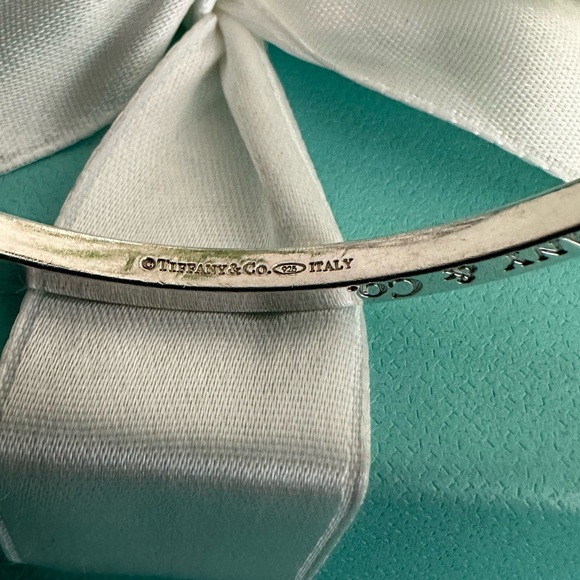 Tiffany & Co Blue Enamel Stripe Bangle Bracelet Sterling Silver Collector’s item - Picture 7 of 11